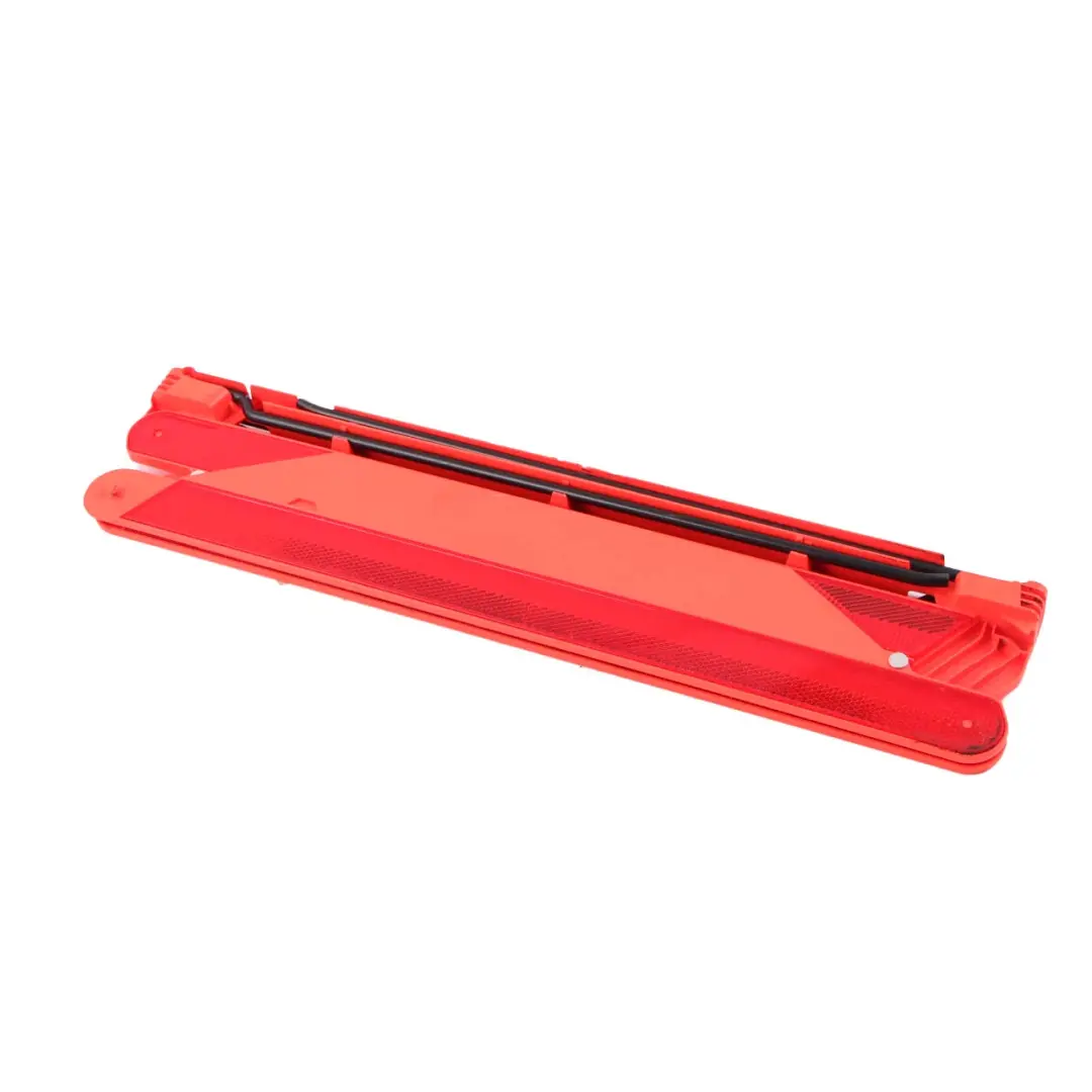 Mercedes W204 W207 W212 Triangle De Signalisation De Danger - SKU A2048900197 - Numéro de pièce A2048900197