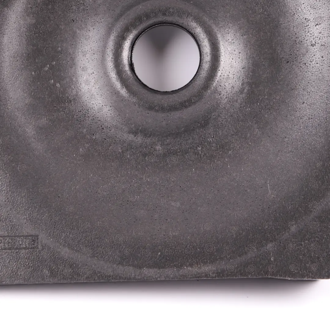 Support de roue de secours Mercedes W204 C63 AMG Mousse pour à propos du numéro de pièce A2048980181 Support de roue de secours Mercedes W204 C63 AMG Mousse - SKU A2048980181 - Numéro de pièce A2048980181