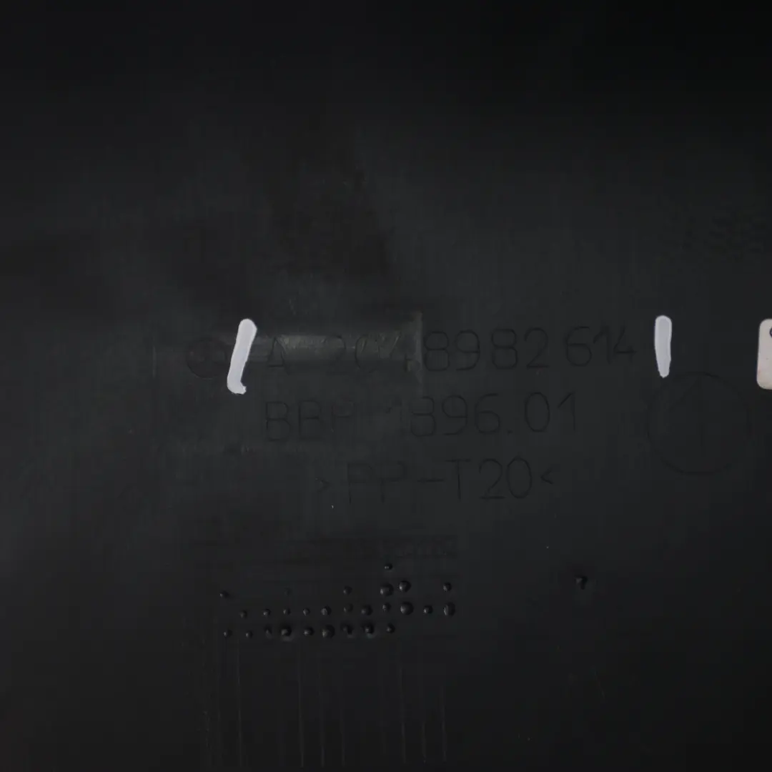 Coperchio Batteria Mercedes W204 W207 Pannello Coperchio Trim per con numero di parte A2048982614 Coperchio Batteria Mercedes W204 W207 Pannello Coperchio Trim - SKU A2048982614 - Numero di parte A2048982614