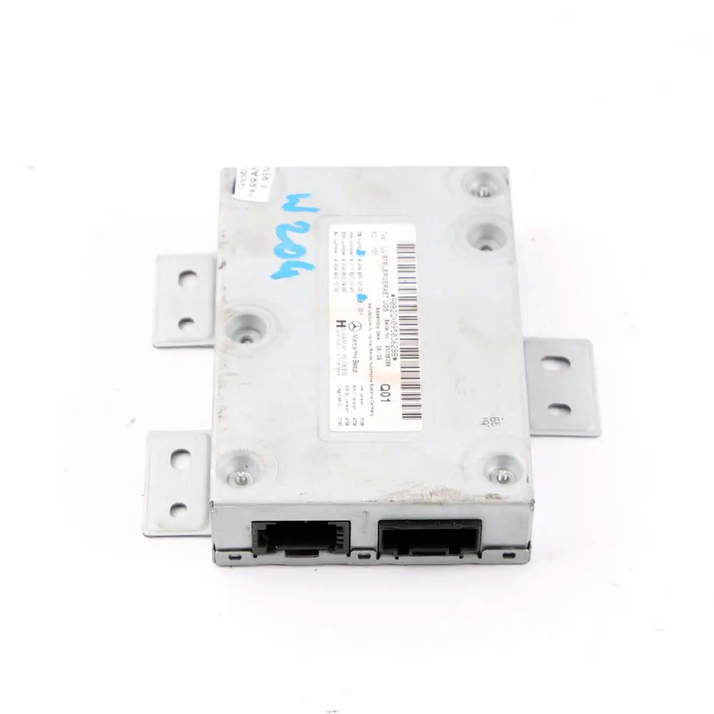 Media Interface Control Unit Module Communication to Mercedes W212 with Part number A2049000300 Mercedes W212 Media Interface Control Unit Module Communication - SKU A2049000300 - Part number A2049000300