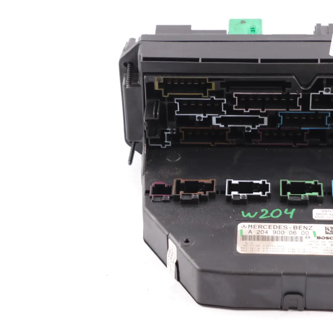 Fuse Box Relay Control Unit SAM Module to Mercedes W204 with Part number A2049000600 Mercedes W204 Fuse Box Relay Control Unit SAM Module - SKU A2049000600 - Part number A2049000600