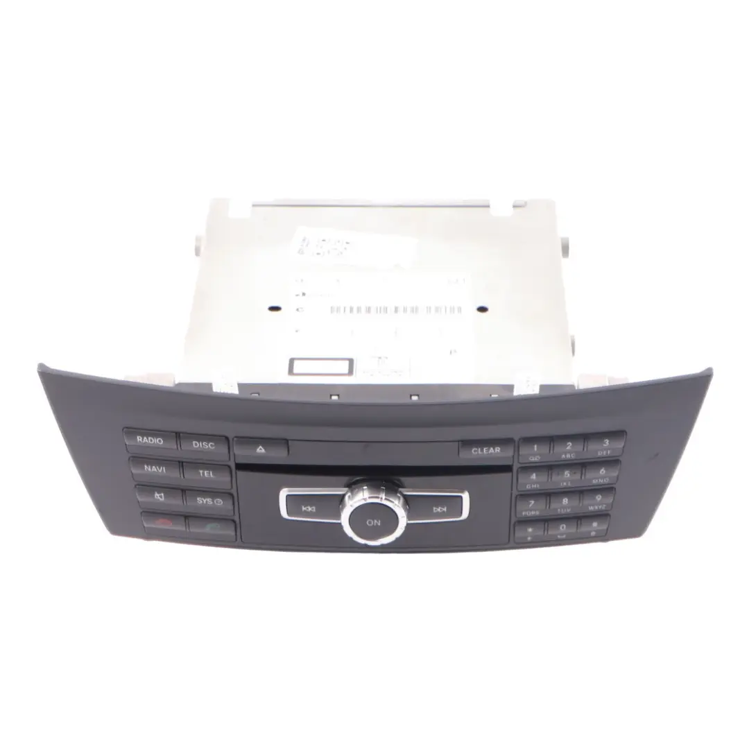 Stereo Radio Autoradio CD Player Head Unit to Mercedes W204 with Part number A2049003211 Mercedes W204 Stereo Radio Autoradio CD Player Head Unit - SKU A2049003211 - Part number A2049003211