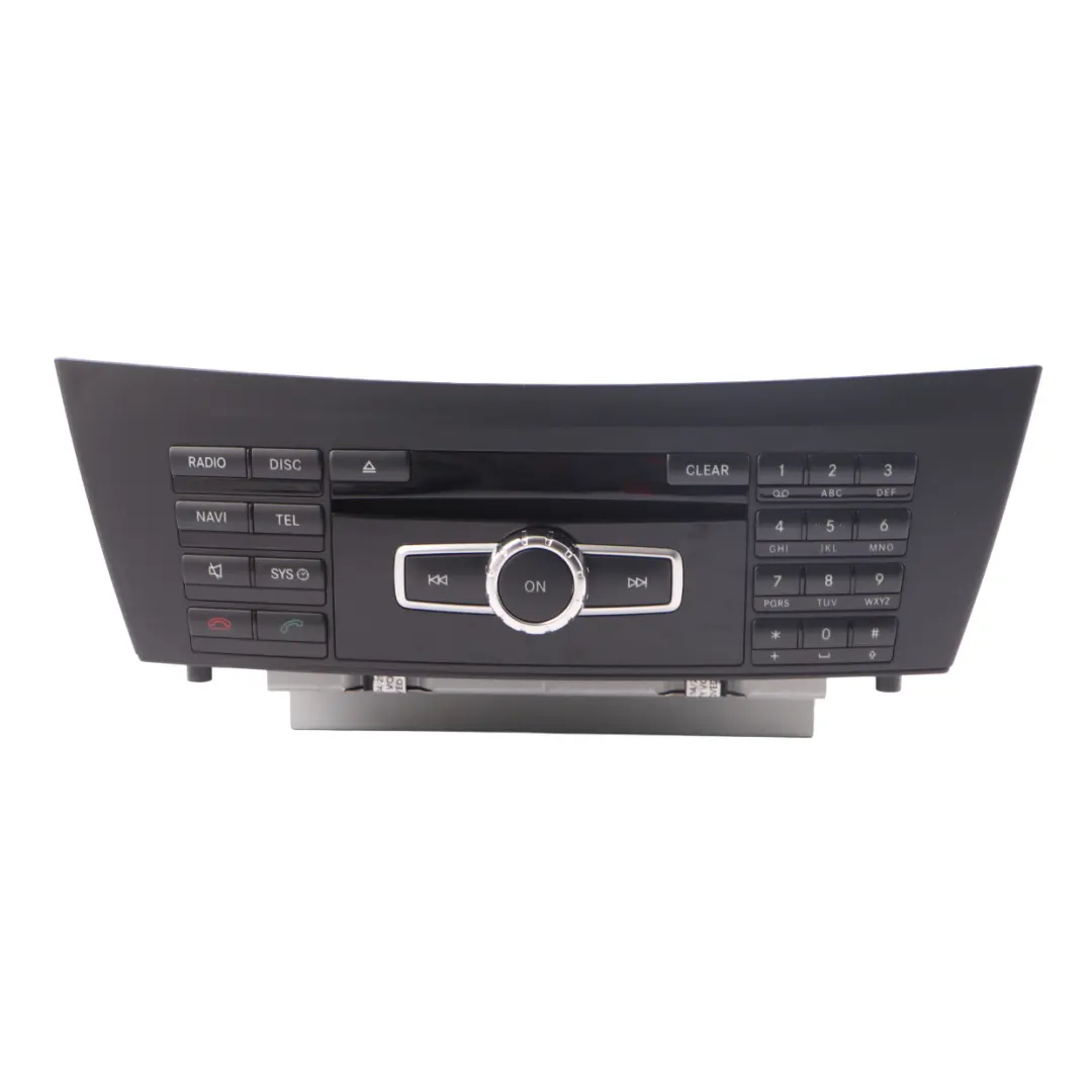Stereo Radio Autoradio CD Player Unité principale pour Mercedes W204 à propos du numéro de pièce A2049003211 Mercedes W204 Stereo Radio Autoradio CD Player Unité principale - SKU A2049003211 - Numéro de pièce A2049003211