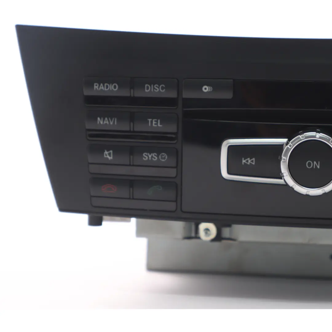 COMAND Navegación CD Player Radio Navi para Mercedes W204 con número de pieza A2049003609 Mercedes W204 COMAND Navegación CD Player Radio Navi - SKU A2049003609-1 - Número de pieza A2049003609