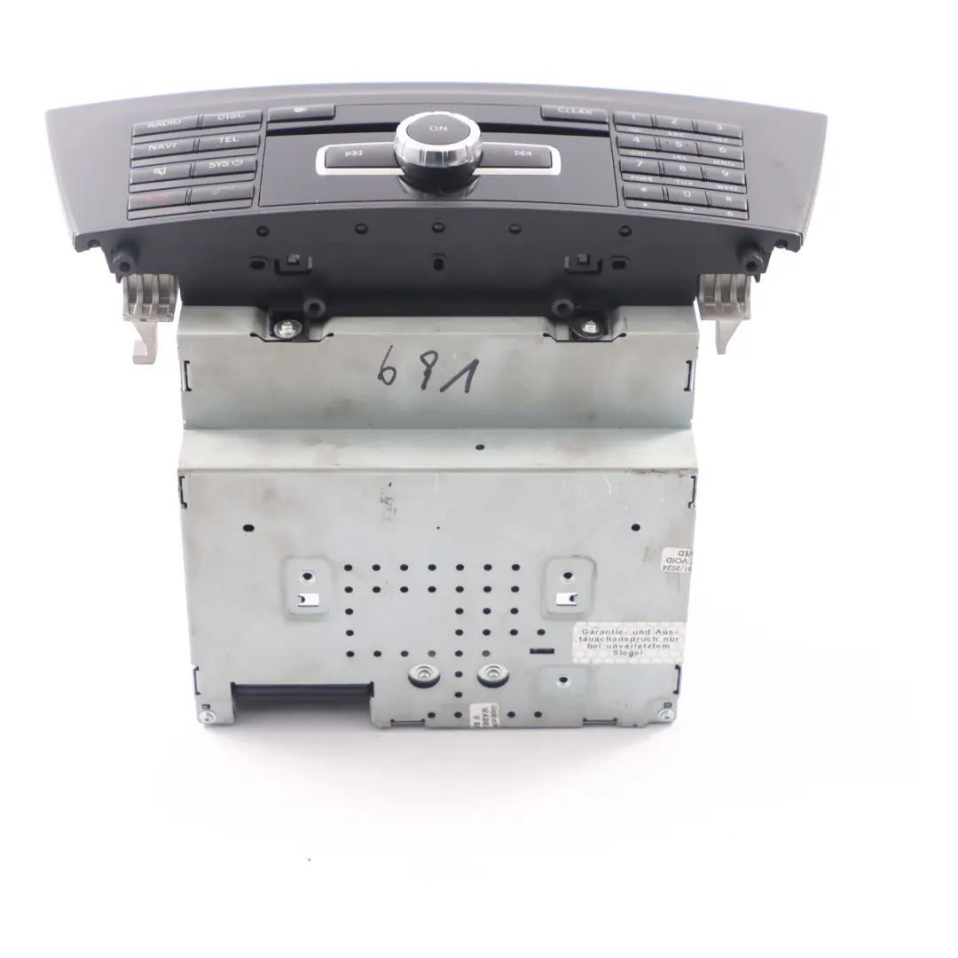 COMAND Navigation CD Spieler Radio Navi Steuergerät für Mercedes W204 mit Teilenummer A2049003609 Mercedes W204 COMAND Navigation CD Spieler Radio Navi Steuergerät - SKU A2049003609-1 - Teilenummer A2049003609