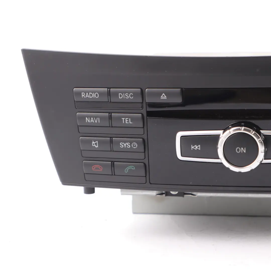 Mercedes W204 Navigation CD Spieler COMAND Radio Sat Nav Hauptgerät - SKU A2049004306 - Teilenummer A2049004306