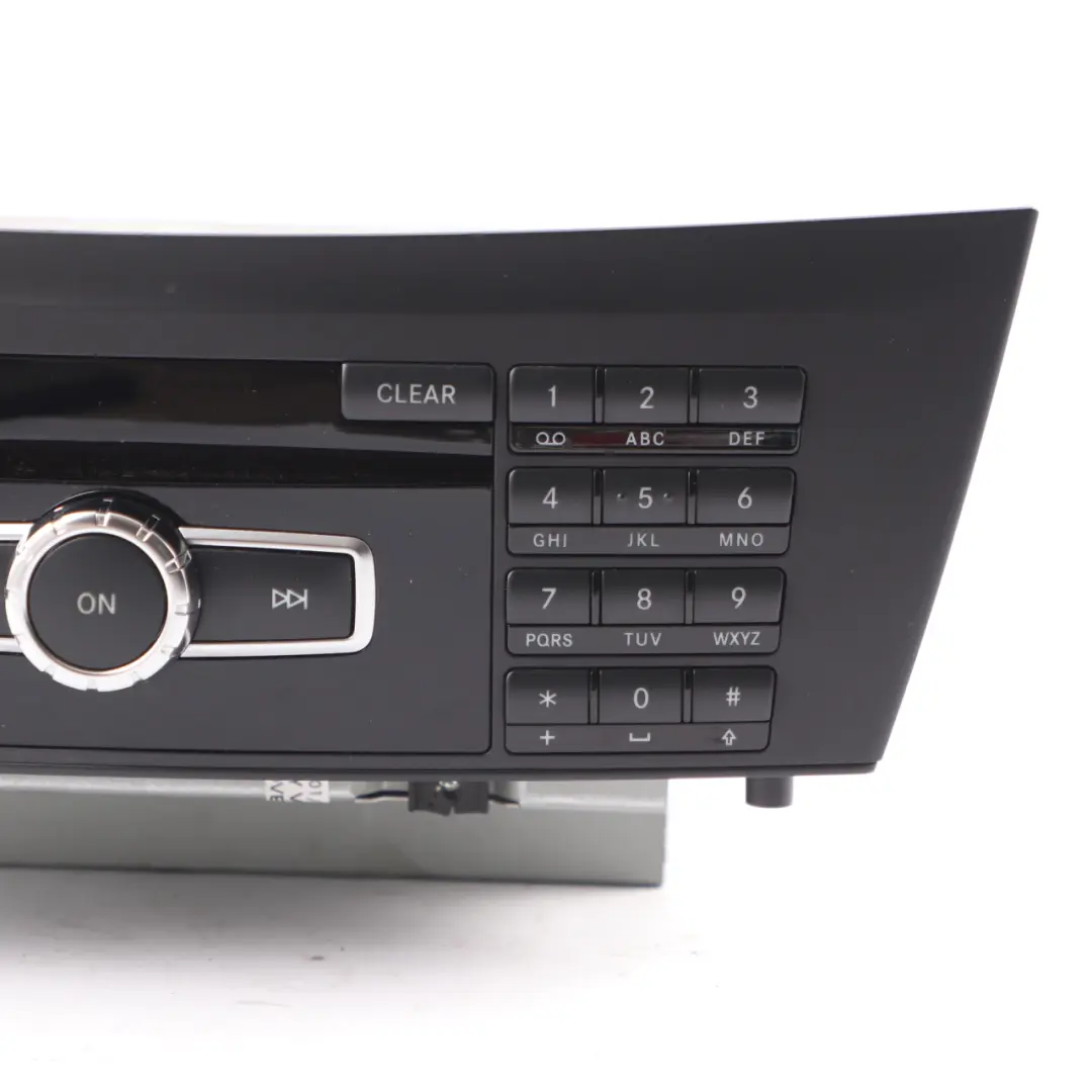 Mercedes W204 Navigation CD Spieler COMAND Radio Sat Nav Hauptgerät - SKU A2049004306 - Teilenummer A2049004306