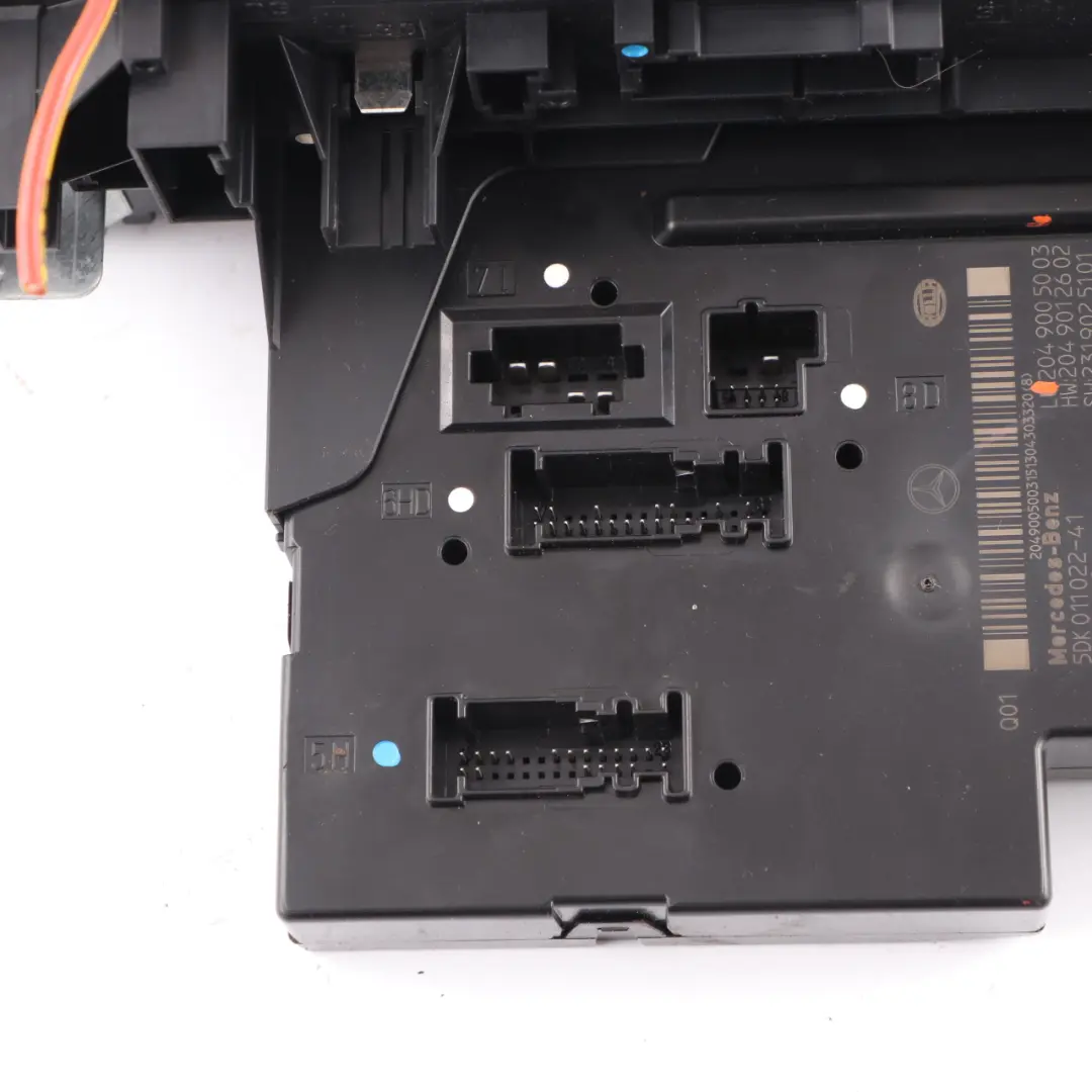 Caja fusibles trasera SAM Módulo Unidad control para Mercedes S204 Estate con número de pieza A2049005003 Mercedes S204 Estate Caja fusibles trasera SAM Módulo Unidad control - SKU A2049005003 - Número de pieza A2049005003