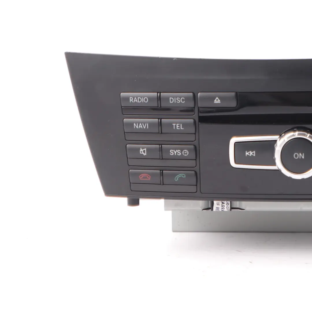 Navegación CD Player Radio Stereo Sat Nav Head Unit para Mercedes W204 con número de pieza A2049005112 Mercedes W204 Navegación CD Player Radio Stereo Sat Nav Head Unit - SKU A2049005112-1 - Número de pieza A2049005112