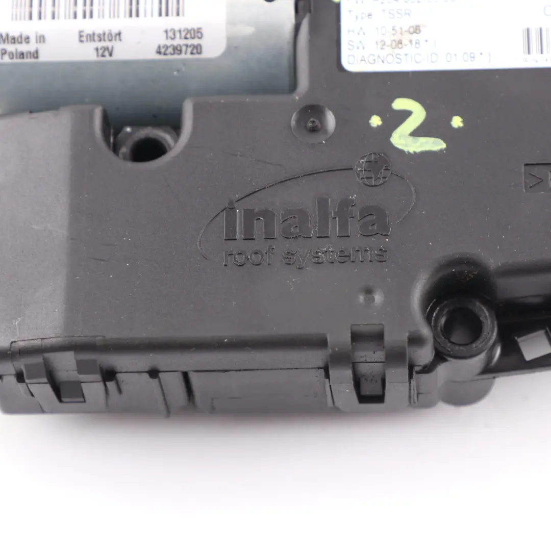 Tetto panoramico scorrevole Motore controllo per Mercedes S204 W204 con numero di parte A2049005310 Mercedes S204 W204 Tetto panoramico scorrevole Motore controllo - SKU A2049005310 - Numero di parte A2049005310