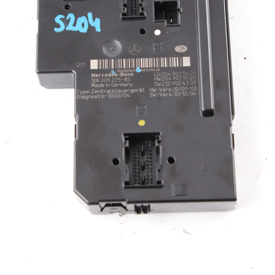SAM Control Unit Module Rear to Mercedes W204 S204 Estate with Part number A2049005601 Mercedes W204 S204 Estate SAM Control Unit Module Rear - SKU A2049005601 - Part number A2049005601