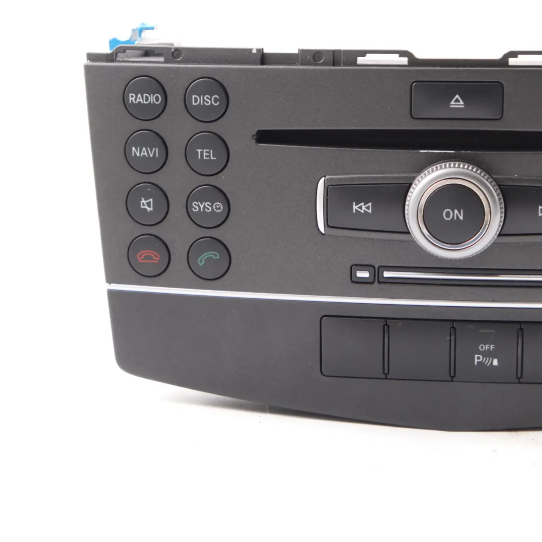 Navigation CD Player COMAND Radio Sat Nav Head Unit to Mercedes W204 with Part number A2049005903 Mercedes W204 Navigation CD Player COMAND Radio Sat Nav Head Unit - SKU A2049005903 - Part number A2049005903
