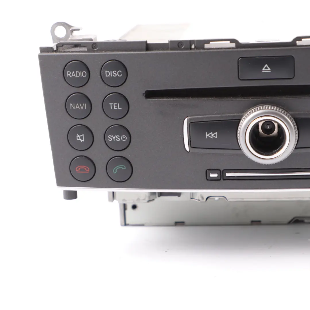  Radio Reproductor Mercedes W204 Audio 20 Navi CD principal A2049069701 - SKU A2049006003 - Número de pieza A2049006003