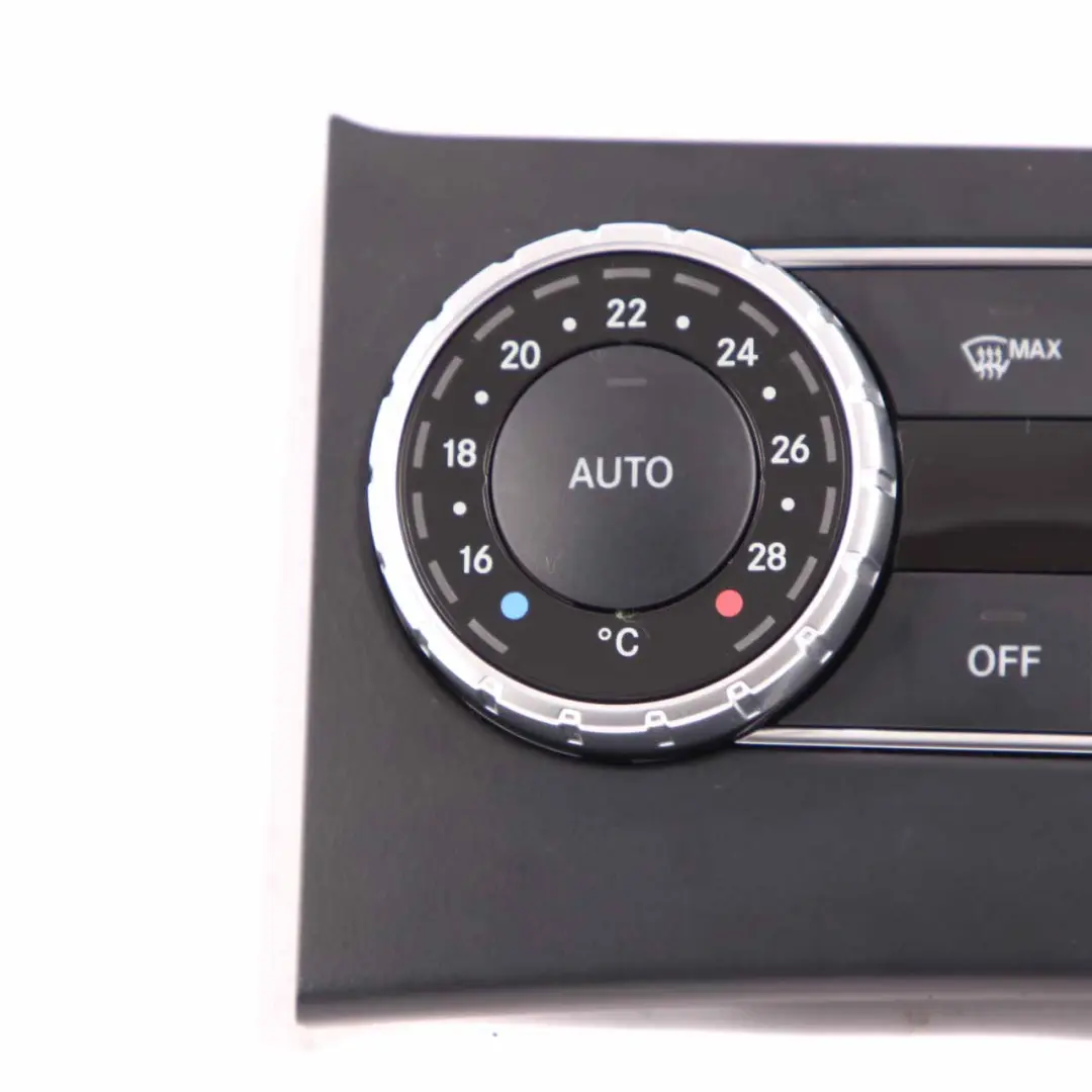 Mercedes W204 Module panneau commande de l'unité de climatisation - SKU A2049006608 - Numéro de pièce A2049006608