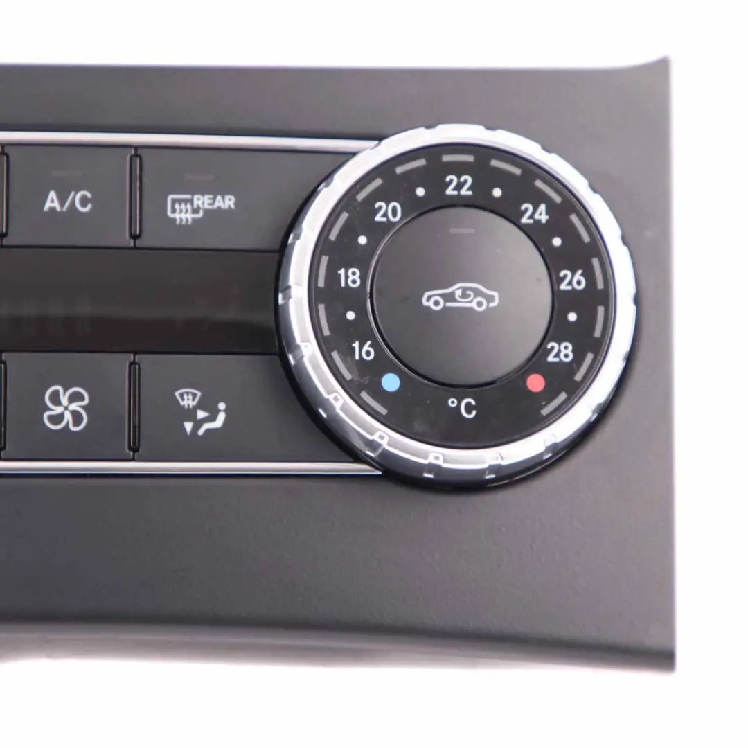 Module panneau commande de l'unité de climatisation pour Mercedes W204 à propos du numéro de pièce A2049006608 Mercedes W204 Module panneau commande de l'unité de climatisation - SKU A2049006608 - Numéro de pièce A2049006608