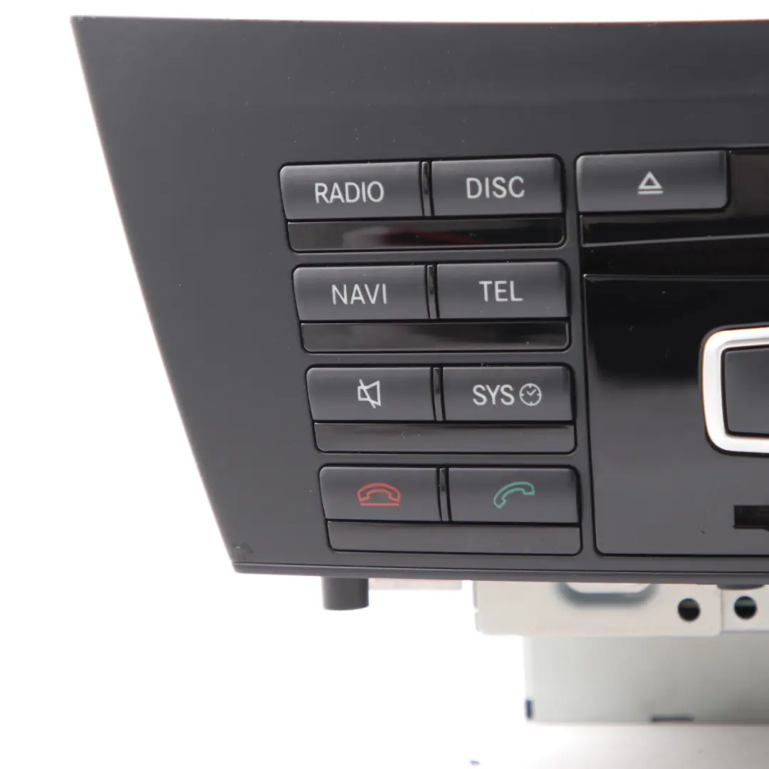 COMAND Navigation CD Player Radio Sat Nav Head Unit to Mercedes W204 with Part number A2049006909 Mercedes W204 COMAND Navigation CD Player Radio Sat Nav Head Unit - SKU A2049006909 - Part number A2049006909