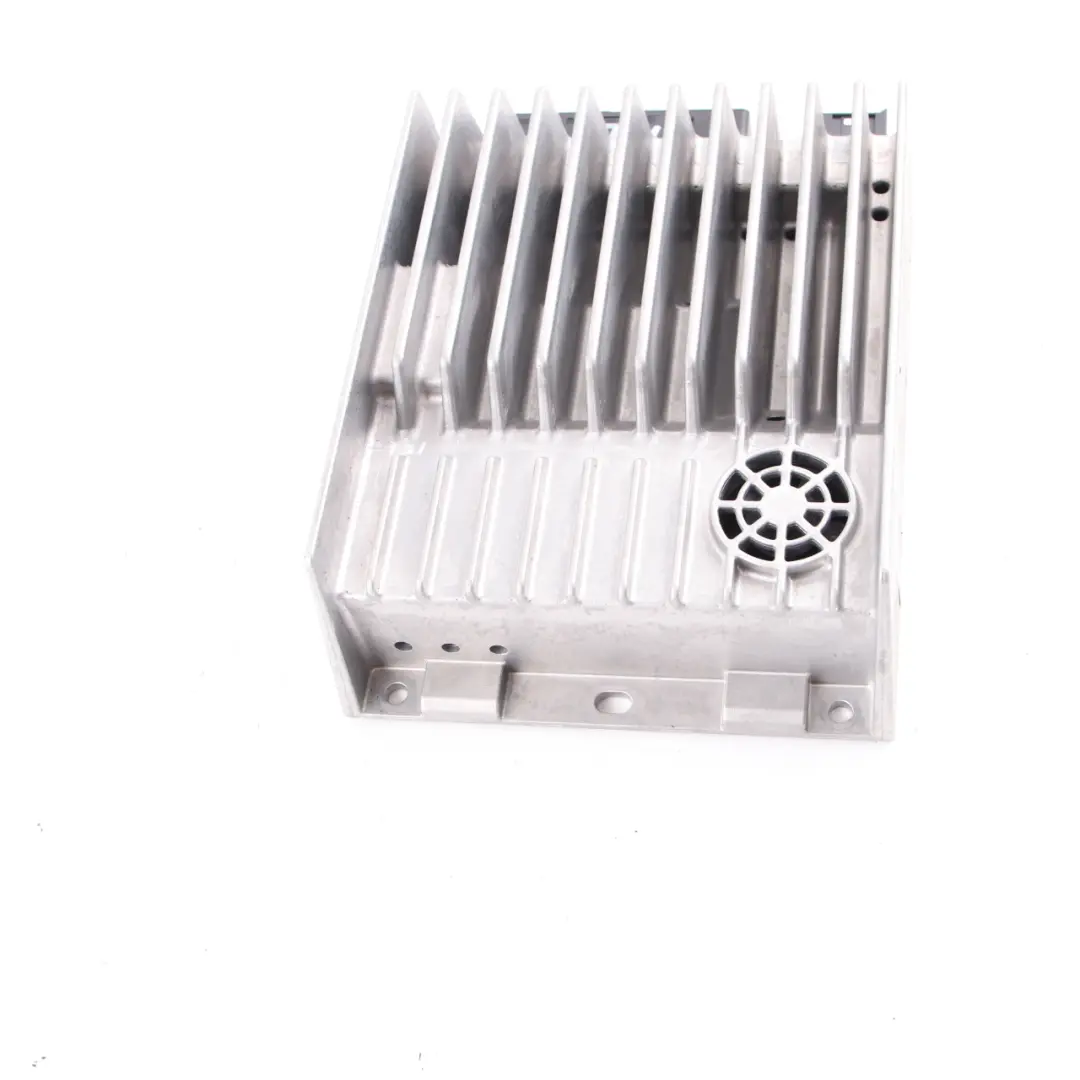 Sound Audio Verstärker Einheit Harman Becker für Mercedes W204 mit Teilenummer A2049007806 Mercedes W204 Sound Audio Verstärker Einheit Harman Becker - SKU A2049007806 - Teilenummer A2049007806