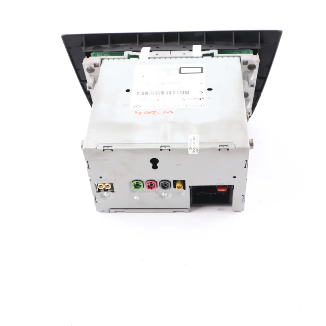 Jugador Radio Estéreo principal navegación satélite para Mercedes W204 CD con número de pieza A2049009410 Mercedes W204 CD Jugador Radio Estéreo principal navegación satélite - SKU A2049009410 - Número de pieza A2049009410