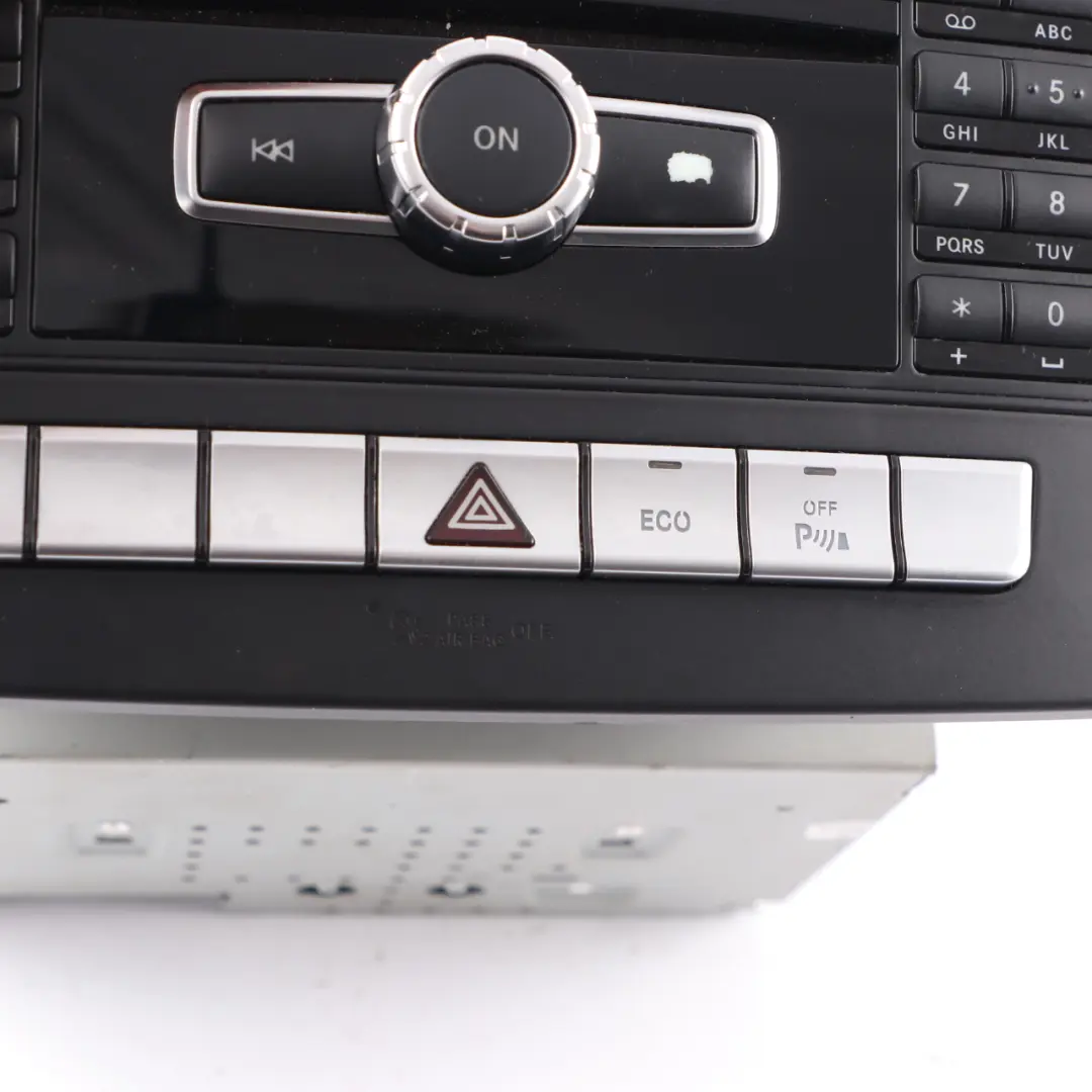 Mercedes W204 CD-Spieler Radio Stereo Navigation Sat Nav Hauptgerät - SKU A2049009410 - Teilenummer A2049009410