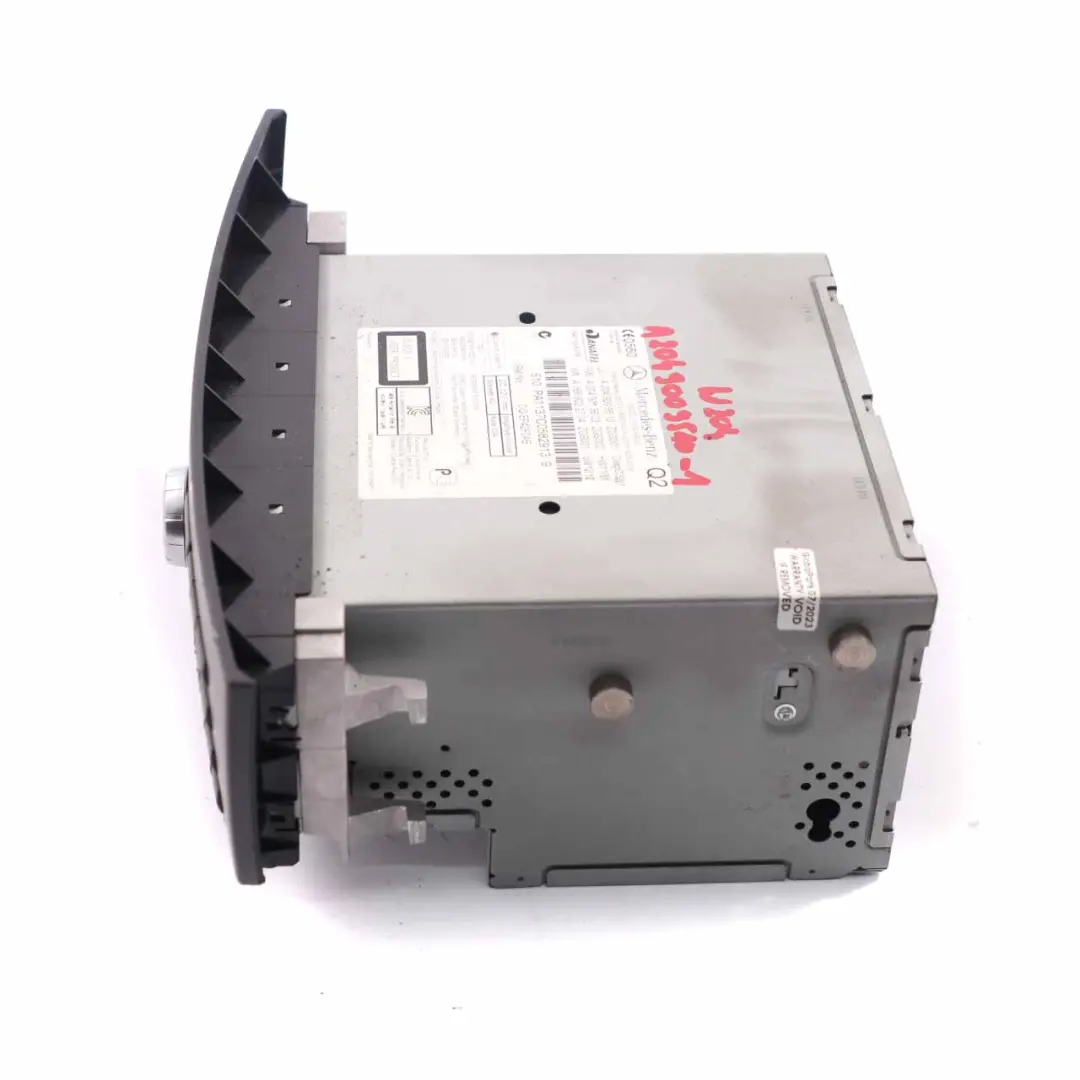 COMAND Navegación CD Player Radio Sat Nav Head Unit para Mercedes W204 con número de pieza A2049009510 Mercedes W204 COMAND Navegación CD Player Radio Sat Nav Head Unit - SKU A2049009510-1 - Número de pieza A2049009510