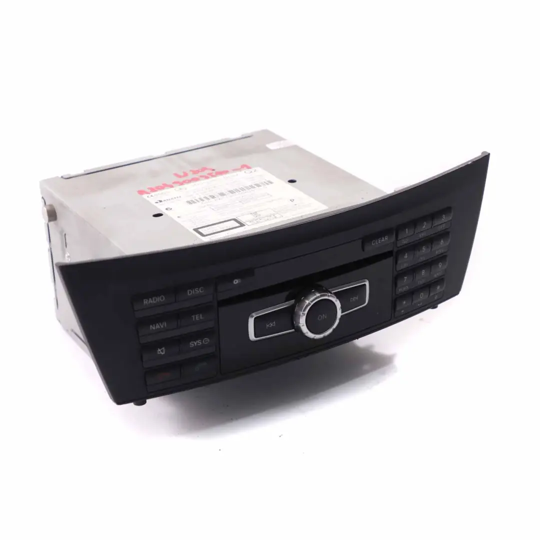 Mercedes W204 COMAND Navegación CD Player Radio Sat Nav Head Unit - SKU A2049009510-1 - Número de pieza A2049009510