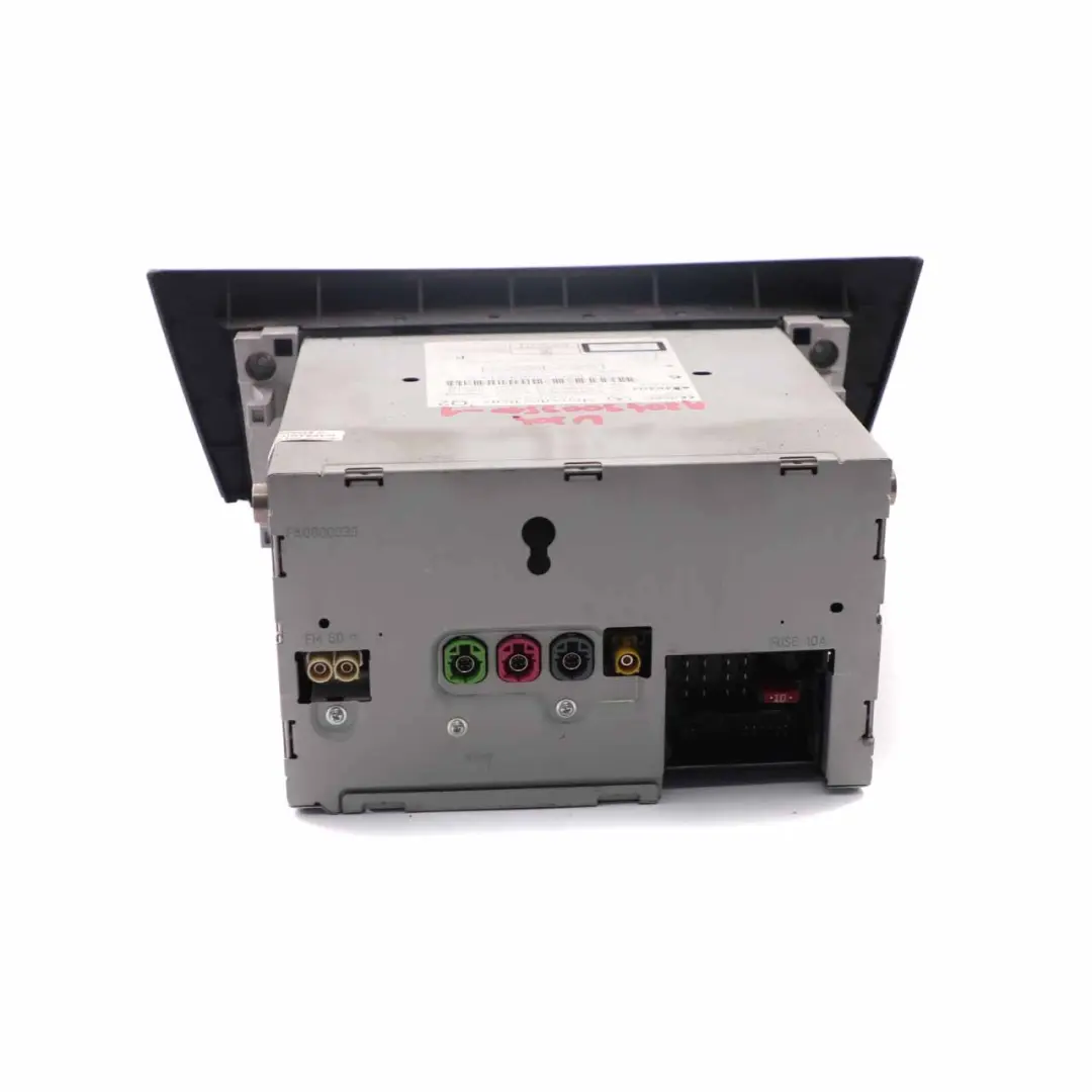 COMAND Navegación CD Player Radio Sat Nav Head Unit para Mercedes W204 con número de pieza A2049009510 Mercedes W204 COMAND Navegación CD Player Radio Sat Nav Head Unit - SKU A2049009510-1 - Número de pieza A2049009510