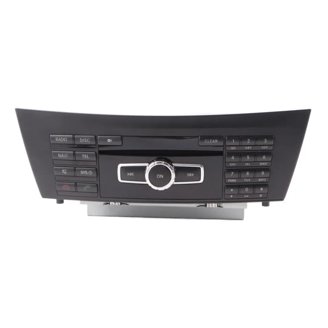 Mercedes W204 Unité de tête de radio Interrupteur de siège à risque - SKU A2049009907-1 - Numéro de pièce A2049009907