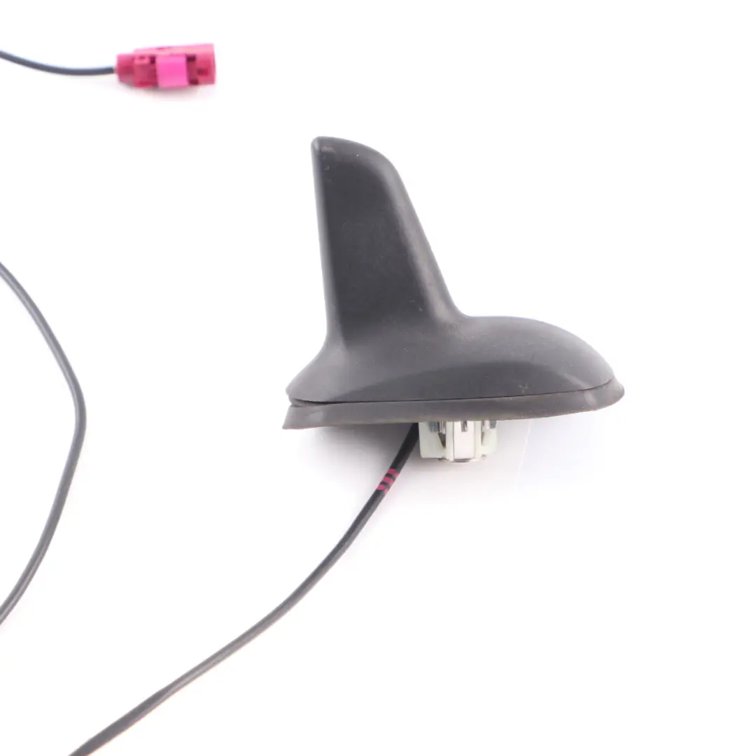 Mercedes W204 Antena Dachowa - SKU A2049050136 - Numer Części A2049050136