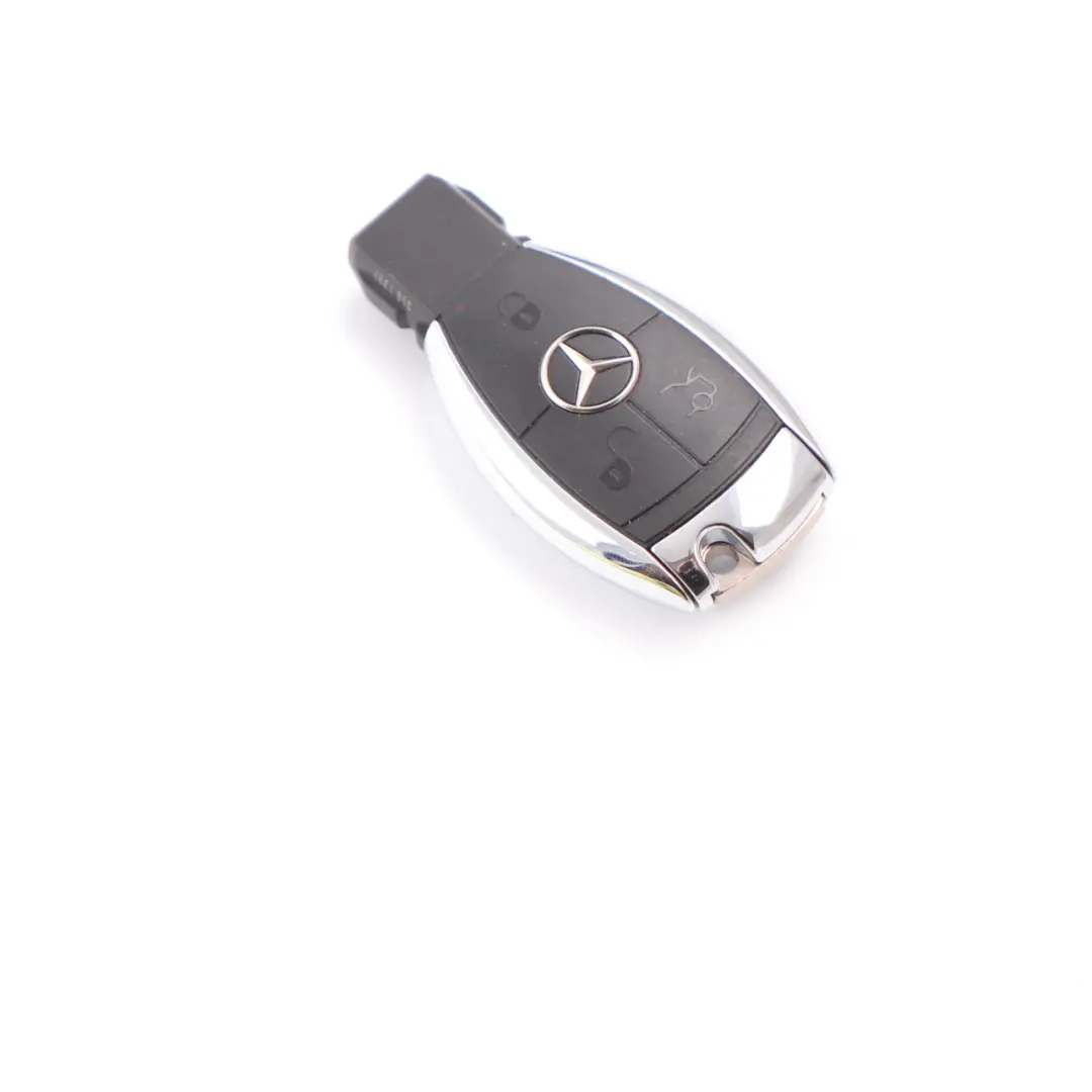 Funkfernbedienung Keyless Key Button für Mercedes W204 W212 W221 mit Teilenummer A2049050804 Mercedes W204 W212 W221 Funkfernbedienung Keyless Key Button - SKU A2049050804-2 - Teilenummer A2049050804