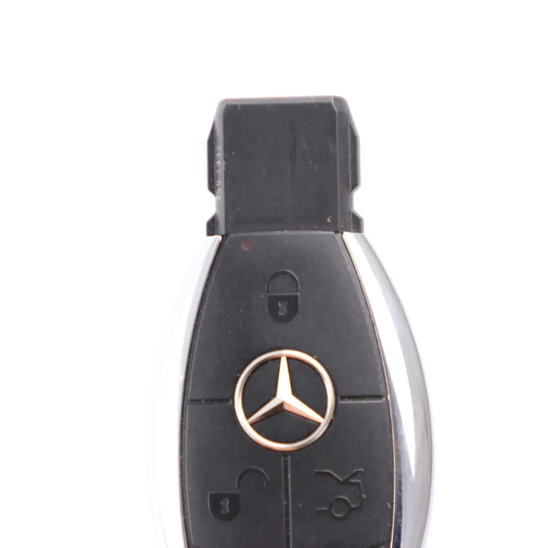 Funkfernbedienung Keyless Key Button für Mercedes W204 W212 W221 mit Teilenummer A2049050804 Mercedes W204 W212 W221 Funkfernbedienung Keyless Key Button - SKU A2049050804-2 - Teilenummer A2049050804