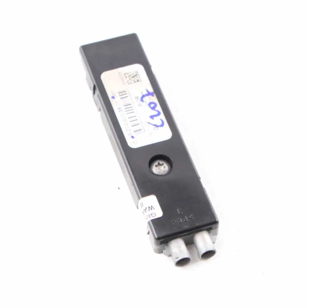 Aerial Antenna Amplifier Unit C-Pillar Left N/S to Mercedes C204 C207 with Part number A2049053805 Mercedes C204 C207 Aerial Antenna Amplifier Unit C-Pillar Left N/S - SKU A2049053805 - Part number A2049053805