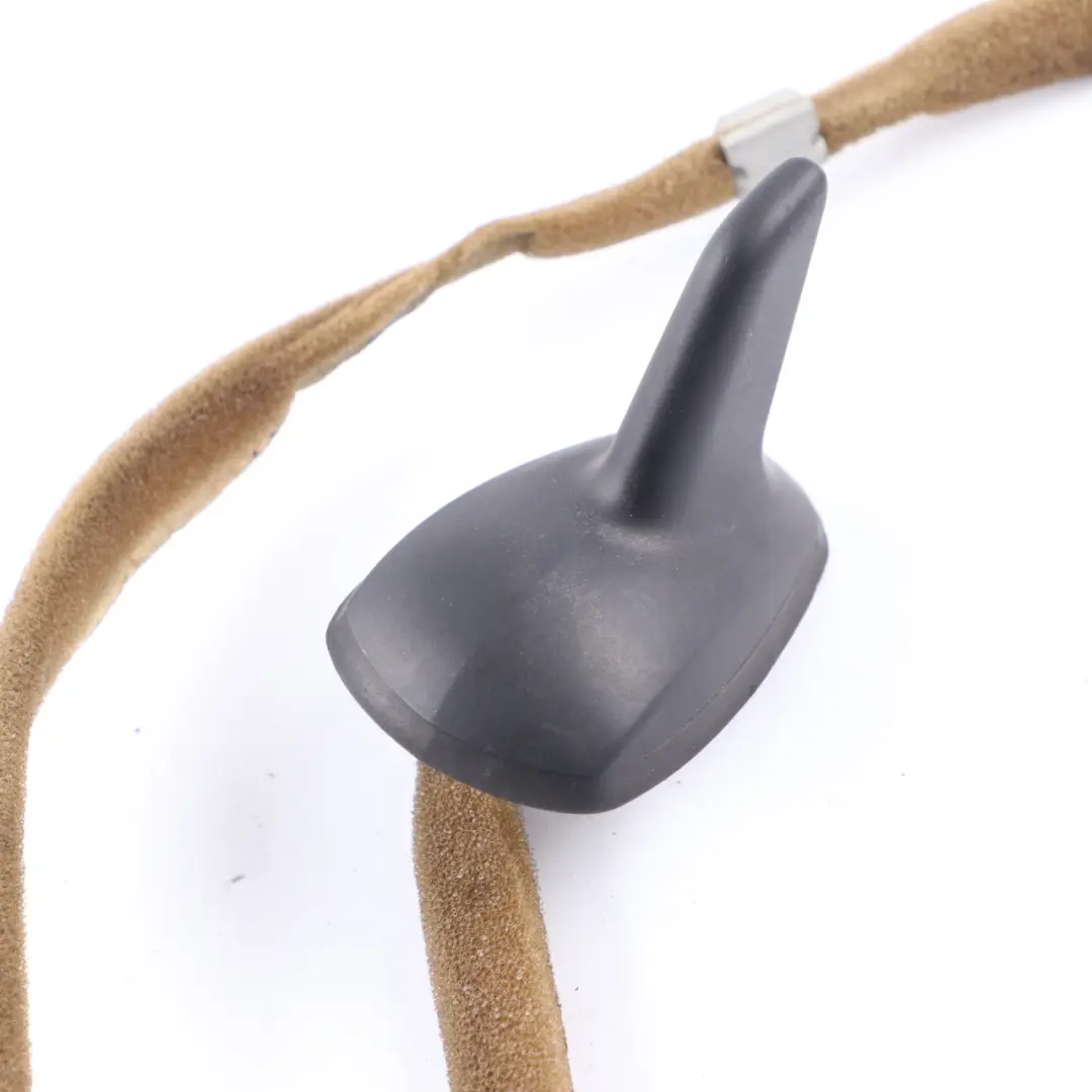 Antenna Tetto Pinna Squalo Top Nero Lucido A2048208275 per Mercedes S204 C204 con numero di parte A2049055804 Mercedes S204 C204 Antenna Tetto Pinna Squalo Top Nero Lucido A2048208275 - SKU A2049055804 - Numero di parte A2049055804