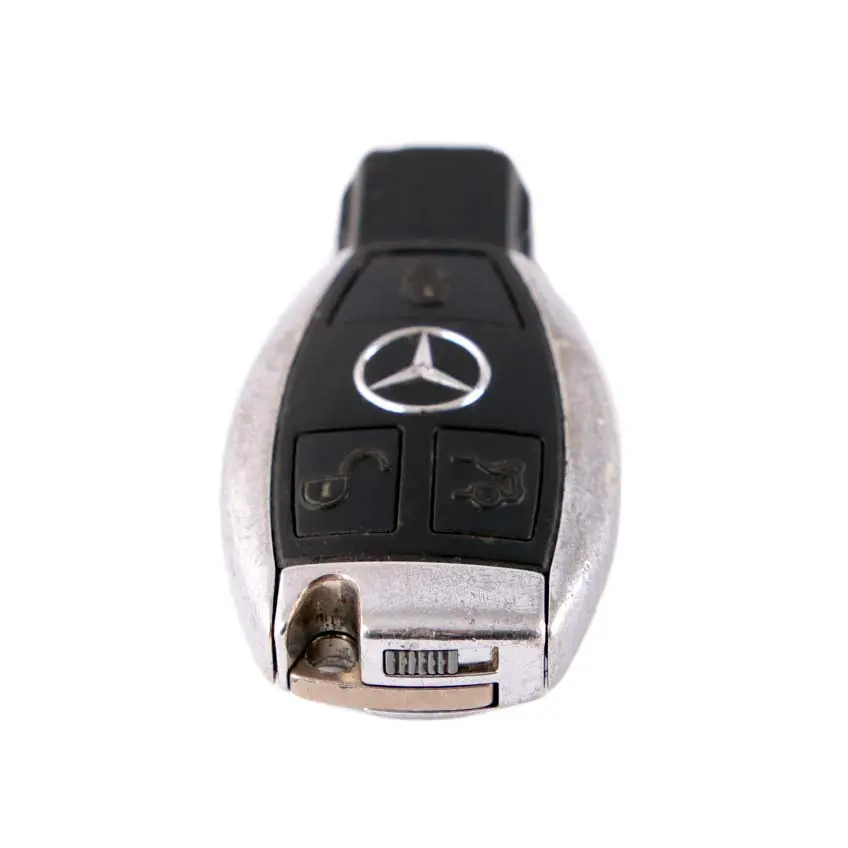 Telecomando Radio Pulsante Chiave per Mercedes W204 W212 W221 con numero di parte A2049055902 Mercedes W204 W212 W221 Telecomando Radio Pulsante Chiave - SKU A2049055902 - Numero di parte A2049055902