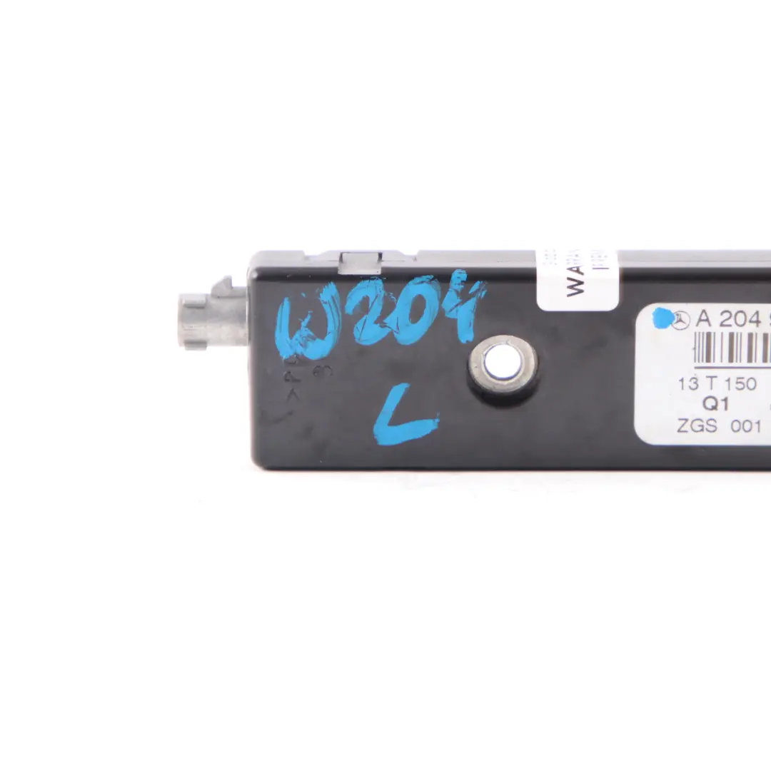 Aerial Antenna Amplifier Unit C-Pillar Left N/S to Mercedes W204 C207 with Part number A2049056304 Mercedes W204 C207 Aerial Antenna Amplifier Unit C-Pillar Left N/S - SKU A2049056304 - Part number A2049056304