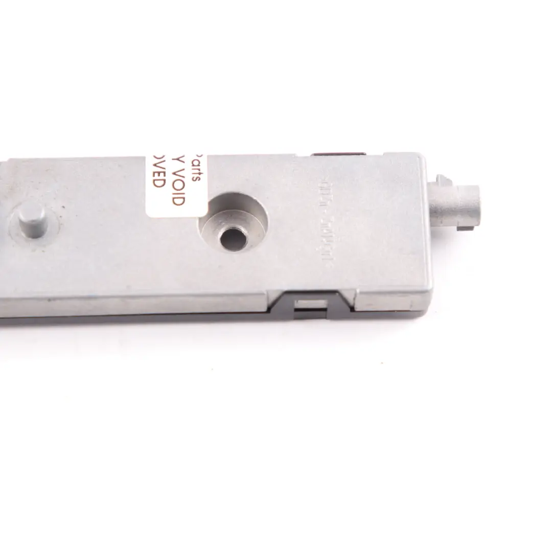 Antena de antena Amplificador Pilar C Izquierdo para Mercedes W204 C207 con número de pieza A2049056304 Mercedes W204 C207 Antena de antena Amplificador Pilar C Izquierdo - SKU A2049056304 - Número de pieza A2049056304