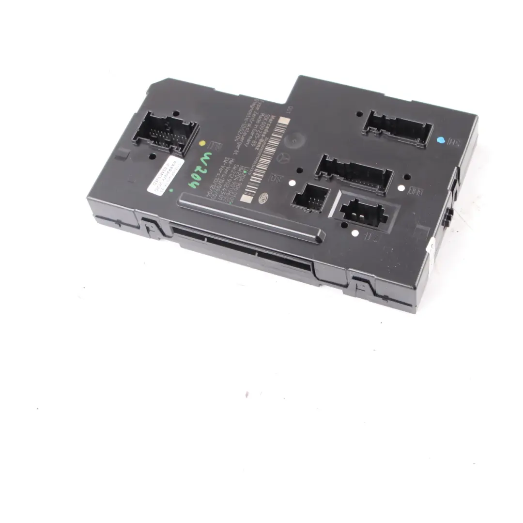 SAM Módulo Unidad de Control Caja de Fusibles Relé Trasero para Mercedes W204 con número de pieza A2049060105 Mercedes W204 SAM Módulo Unidad de Control Caja de Fusibles Relé Trasero - SKU A2049060105 - Número de pieza A2049060105