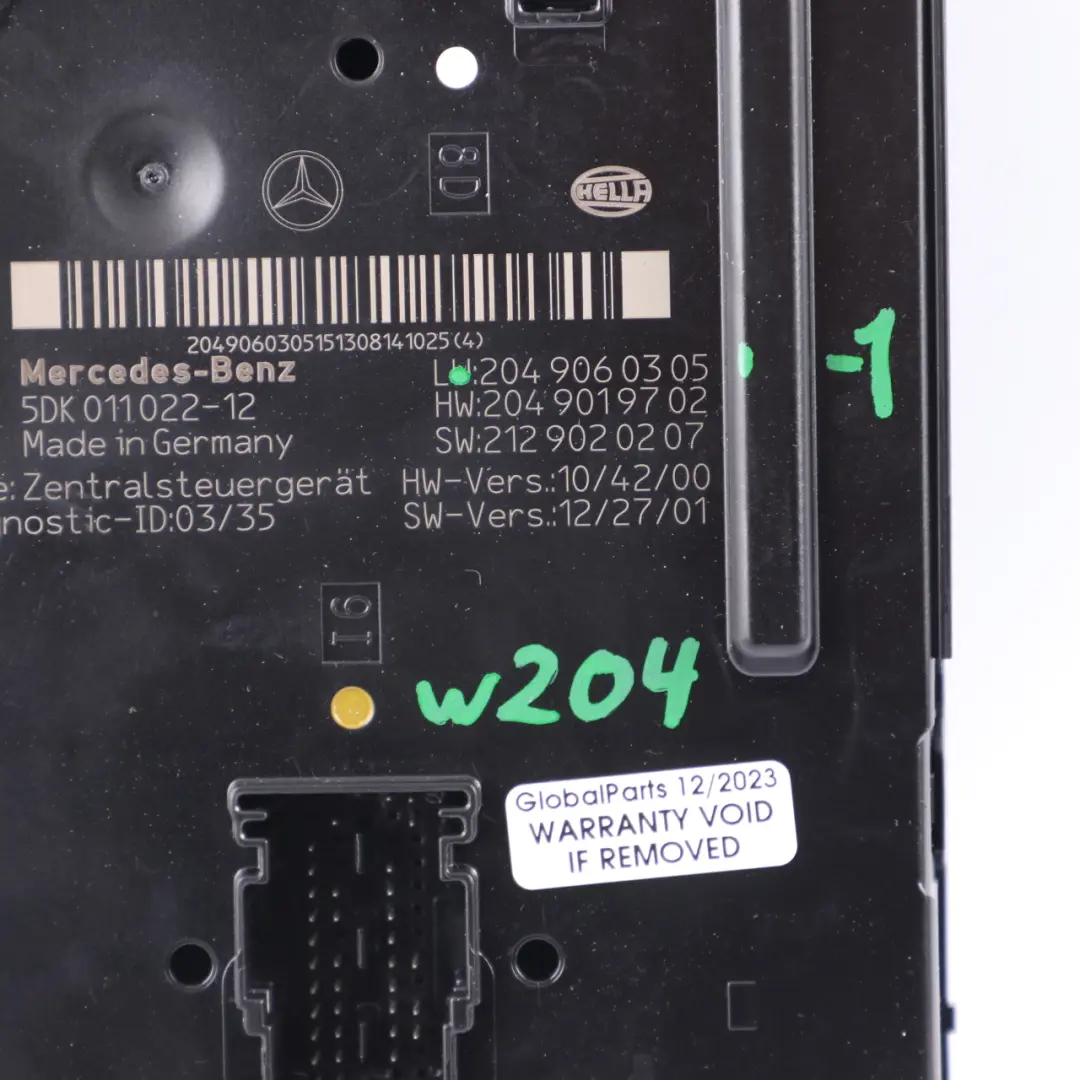 Mercedes W204 Modulo SAM Unità Controllo Scatola Fusibili Elettrica - SKU A2049060305-1 - Numero di parte A2049060305