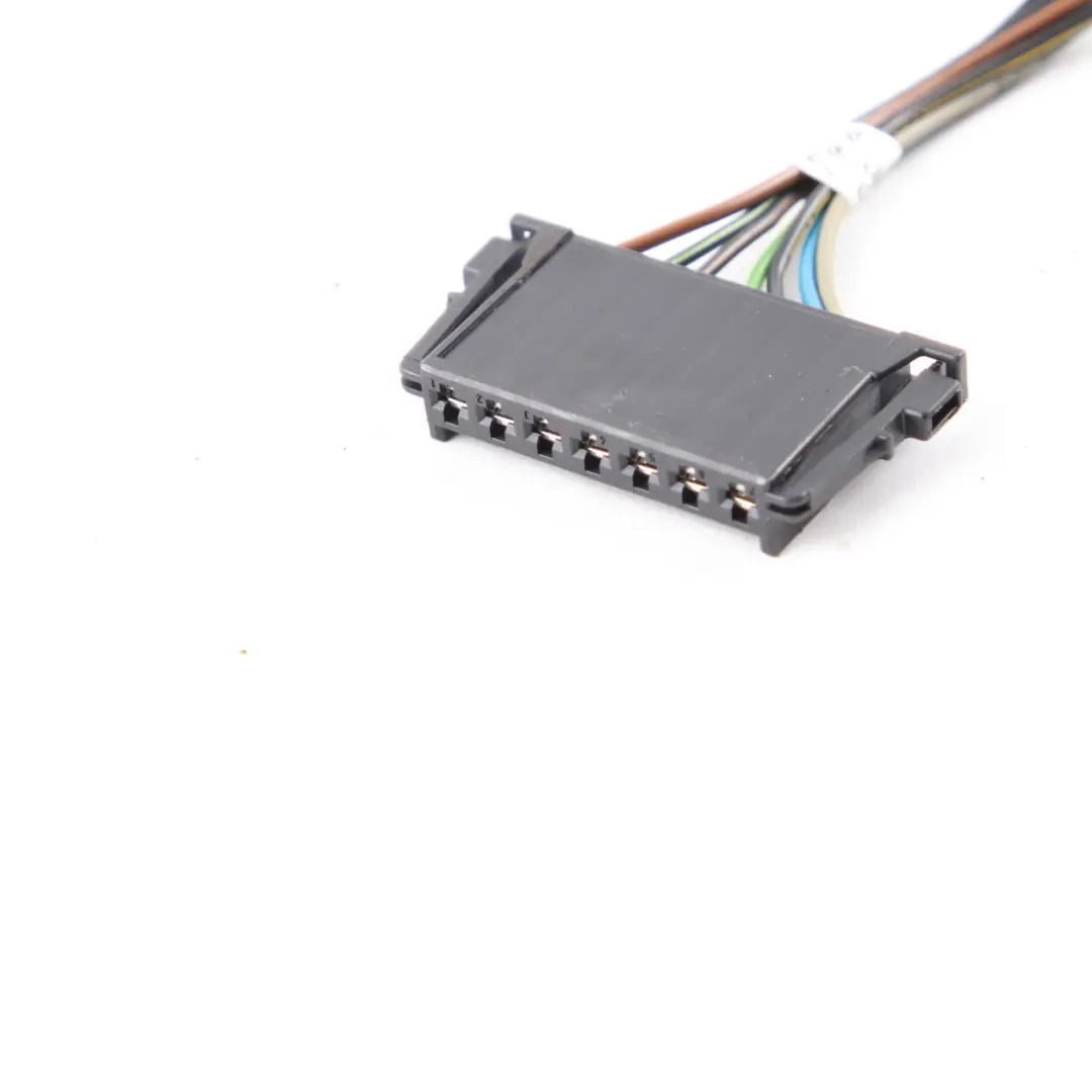 Mercedes W204 Enchufe Cableado Luz Trasera Piloto Derecho A2115450328 - SKU A2049060503-1 - Número de pieza A2049060503