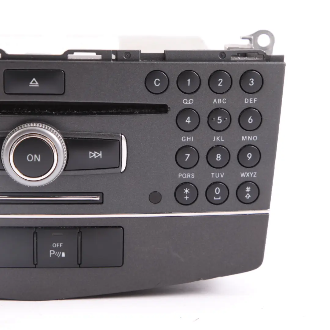 Radio Player Mercedes-Benz W204 COMAND Navi CD Head Unit to with Part number A2049061002 Radio Player Mercedes-Benz W204 COMAND Navi CD Head Unit - SKU A2049061002 - Part number A2049061002
