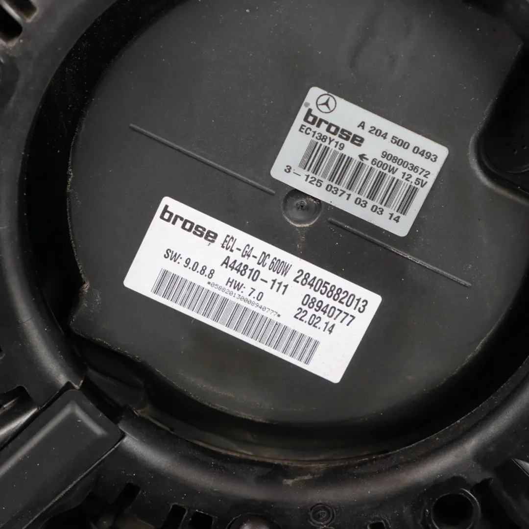 Mercedes W204 W212 Ventilateur Radiateur Refroidissement Moteur 600W - SKU A2049061403 - Numéro de pièce A2049061403