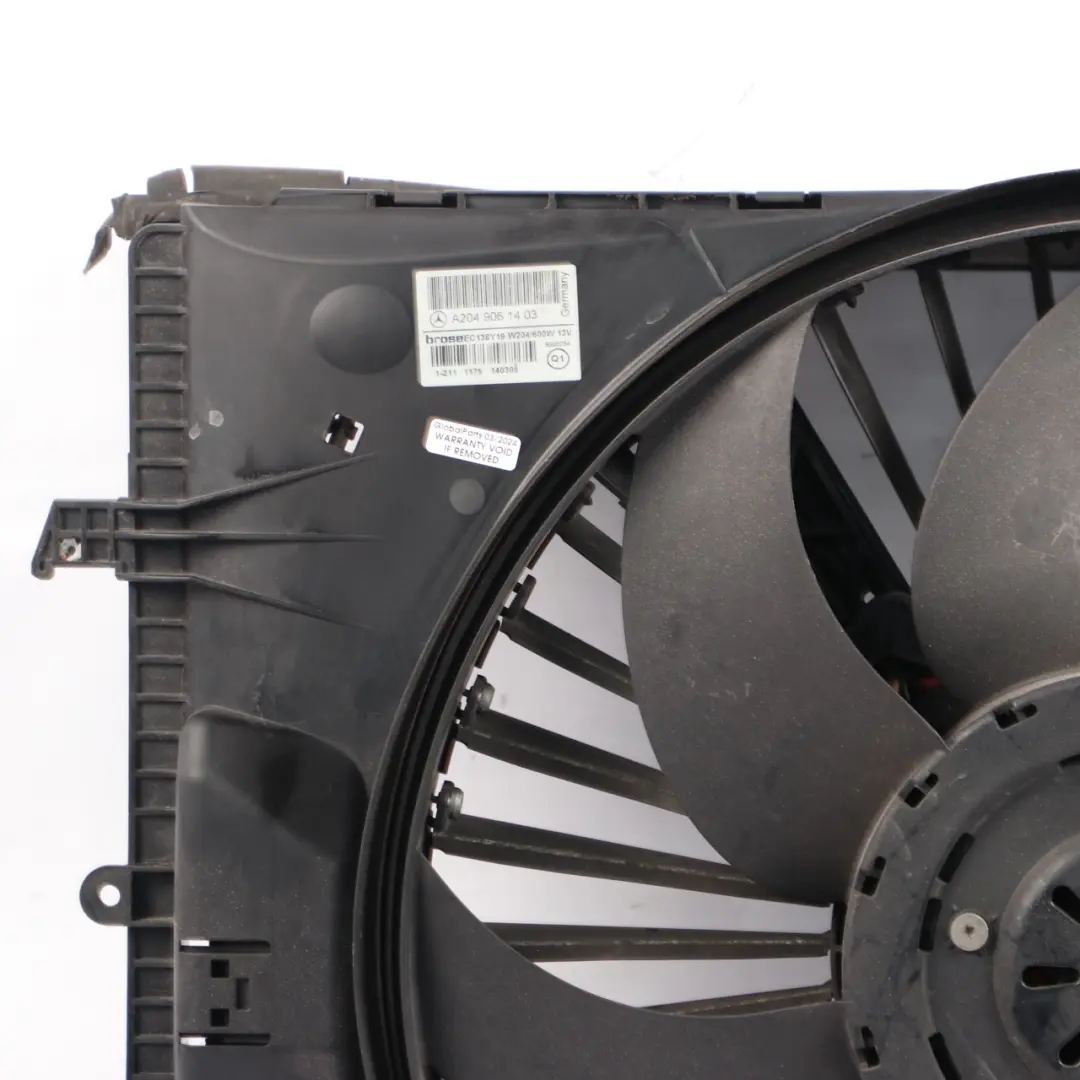 Ventilateur Radiateur Refroidissement Moteur 600W pour Mercedes W204 W212 à propos du numéro de pièce A2049061403 Mercedes W204 W212 Ventilateur Radiateur Refroidissement Moteur 600W - SKU A2049061403 - Numéro de pièce A2049061403