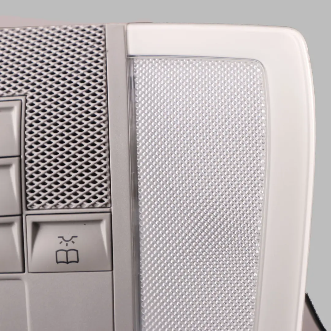 Lampe toit d'intérieur avant Interrupteur Gris pour Mercedes W204 C207 à propos du numéro de pièce A2049063002 Mercedes W204 C207 Lampe toit d'intérieur avant Interrupteur Gris - SKU A2049063002-1 - Numéro de pièce A2049063002