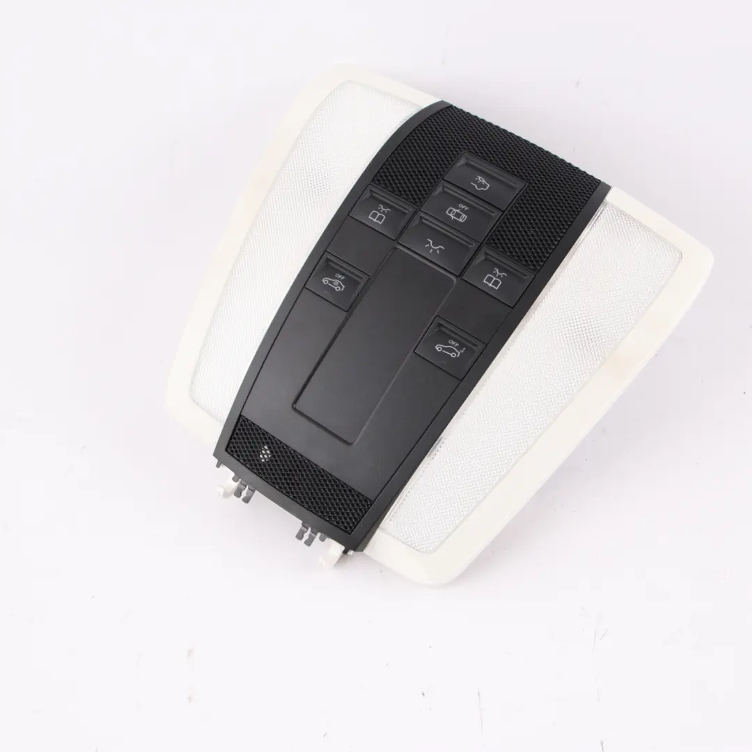 Lampka Podsufitki Oświetlenie do Mercedes W204 C207 o numerze A2049063002 Mercedes W204 C207 Lampka Podsufitki Oświetlenie - SKU A2049063002 - Numer Części A2049063002