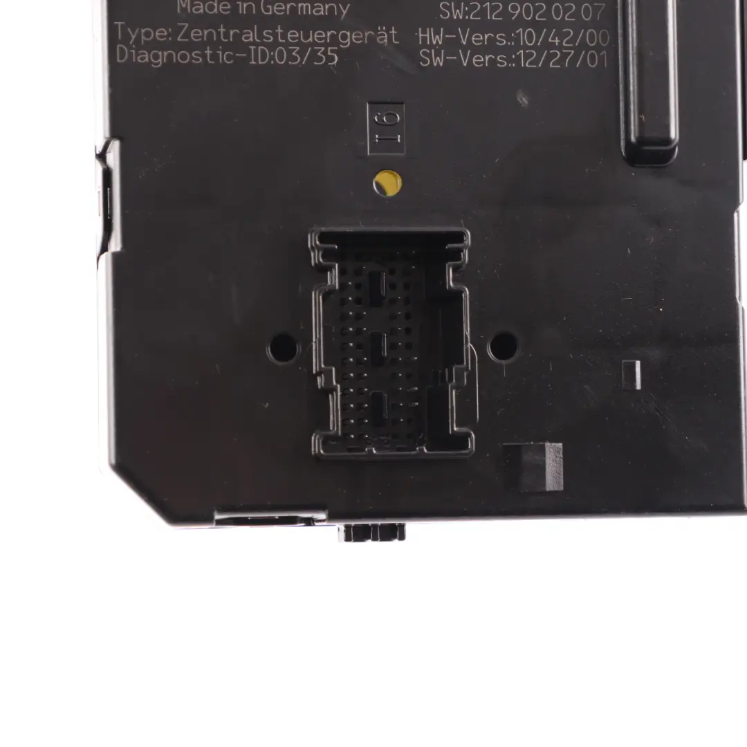 Module commande base électrique centrale SAM arrière pour Mercedes S204 à propos du numéro de pièce A2049065602 Mercedes S204 Module commande base électrique centrale SAM arrière - SKU A2049065602 - Numéro de pièce A2049065602