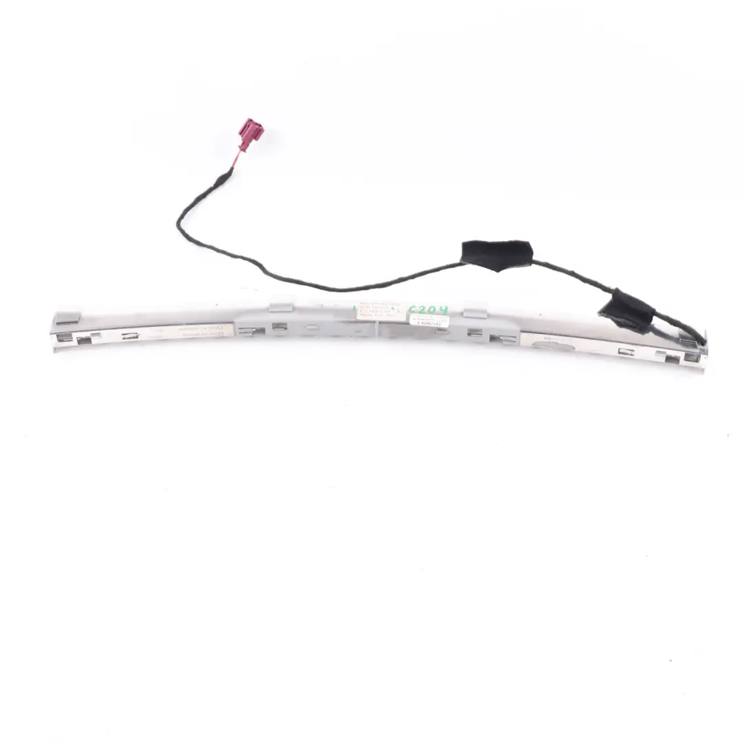 Feu stop arrière additionnel pour troisième freinage pour Mercedes W204 à propos du numéro de pièce A2049066002 Mercedes W204 Feu stop arrière additionnel pour troisième freinage - SKU A2049066002 - Numéro de pièce A2049066002