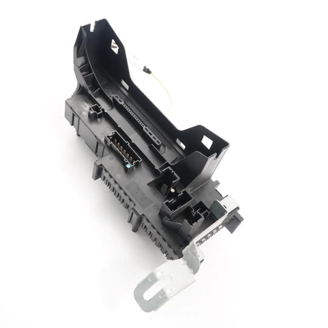 Mercedes W204 Scatola fusibili Modulo SAM posteriore Unità fusibili - SKU A2049067702-1 - Numero di parte A2049067702