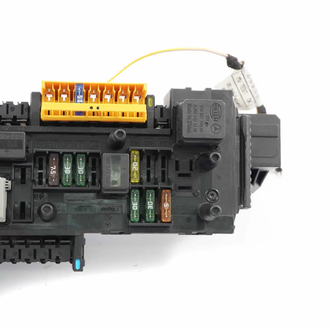 Mercedes W204 Sicherungskasten hinten SAM Modul Sicherung Einheit - SKU A2049067702-1 - Teilenummer A2049067702
