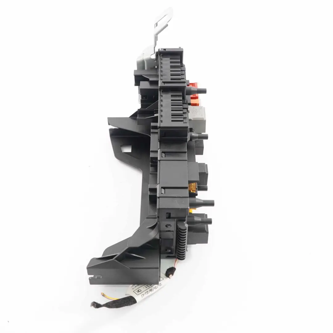 Caja fusibles trasera SAM Módulo fusible eléctrico para Mercedes W204 con número de pieza A2049067702 Mercedes W204 Caja fusibles trasera SAM Módulo fusible eléctrico - SKU A2049067702-1 - Número de pieza A2049067702