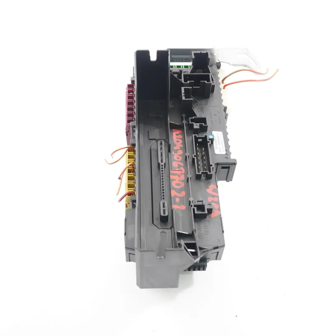 Fuse Box Rear SAM Module Electrical Fuse Unit to Mercedes W204 with Part number A2049067702 Mercedes W204 Fuse Box Rear SAM Module Electrical Fuse Unit - SKU A2049067702 - Part number A2049067702