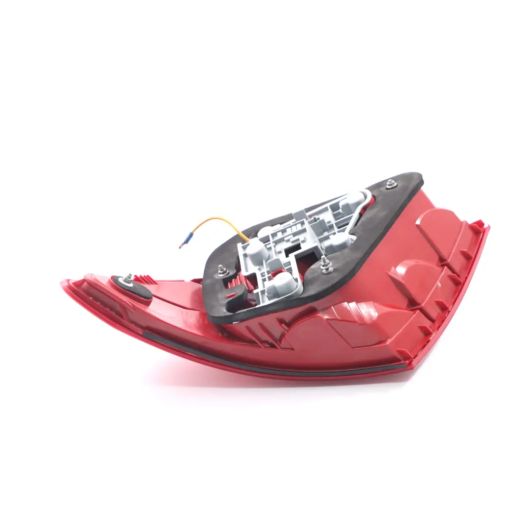 Light Left N/S Tail Lamp Side Panel Taillight to Mercedes W204 Rear with Part number A2049068302 Mercedes W204 Rear Light Left N/S Tail Lamp Side Panel Taillight - SKU A2049068302 - Part number A2049068302